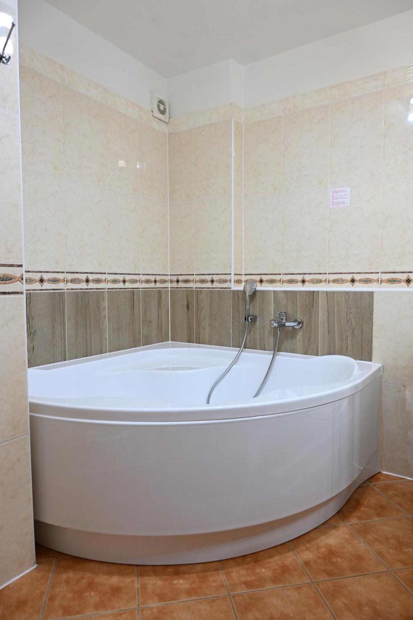 Nová Lesná Hotel Euforia מראה חיצוני תמונה